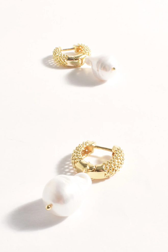 Baroque Pearl Patterned Hoops
