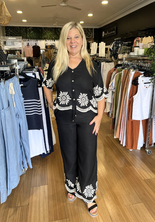 Eva Louise Top - Black