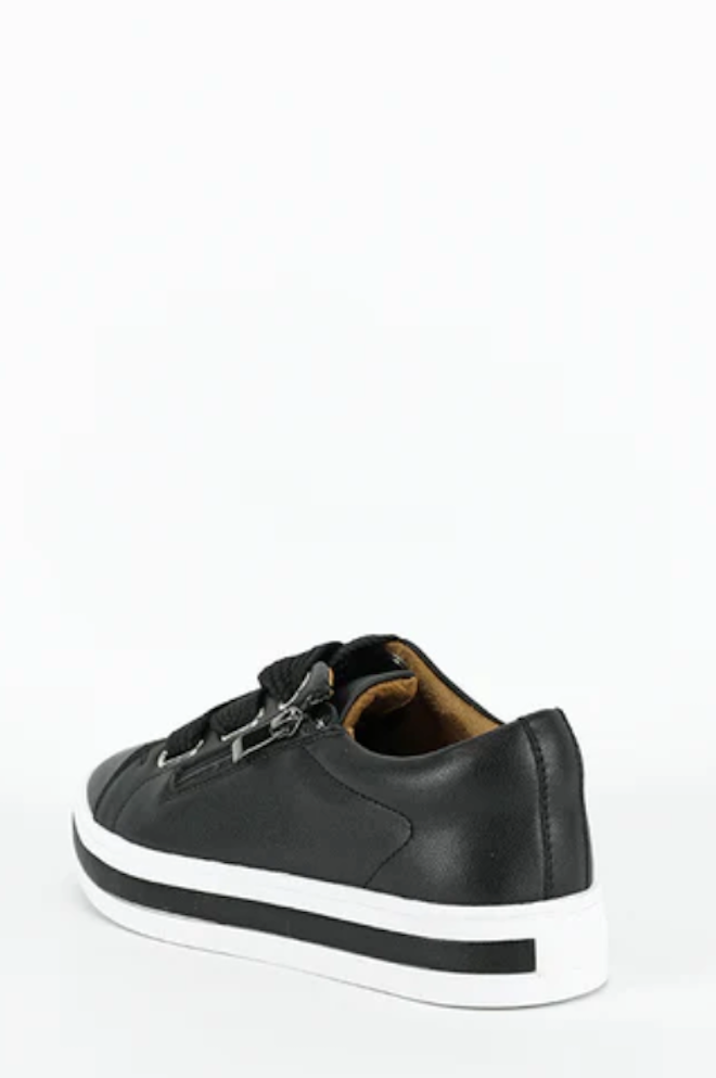 Maddy Sneaker - Black