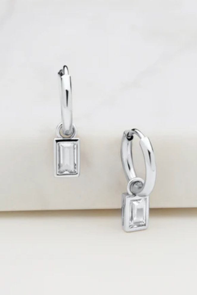 Harlow Huggy Earrings - Silver