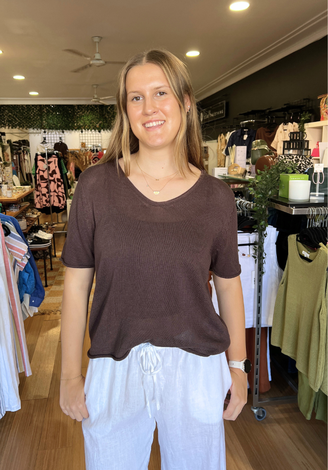 Scoop Neck Spring Tee - Chocolate