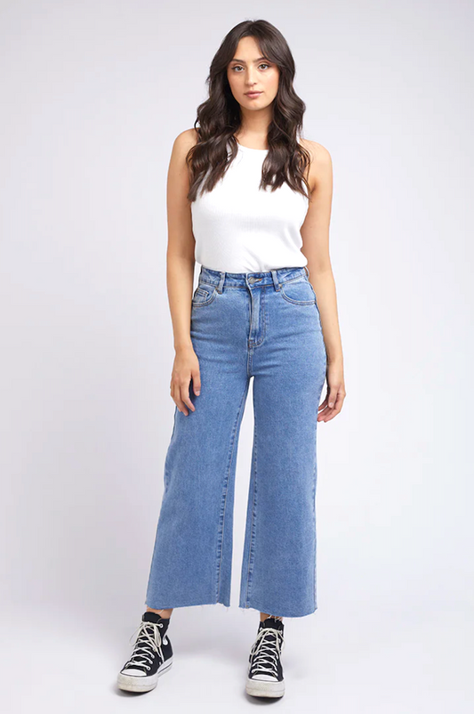Charlie High Rise Wide Leg Heritage Jean